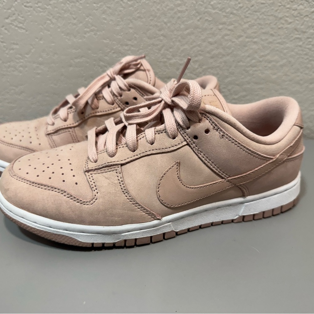 Nike pink oxford
